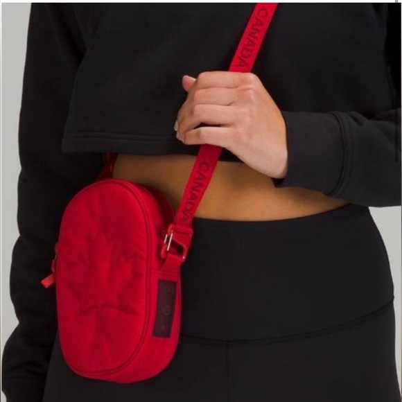 Lululemon TEAM CANADA 22 Future Legacy Crossbody Bag CRMS Crimson Red Like New - Picture 1 of 10